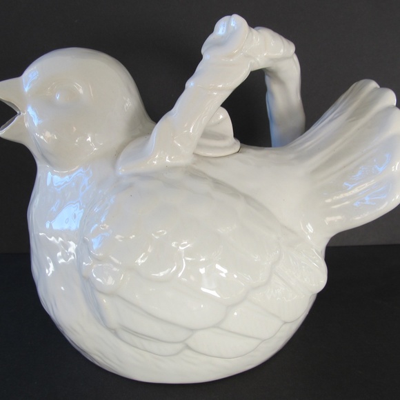 White Porcelain Chubby Bird Tea Pot Tht Designs - Picture 5 of 13